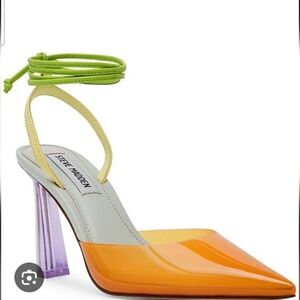 Steve Madden Ankle Wrap A combination pointed-toe silhouette Size 6.5